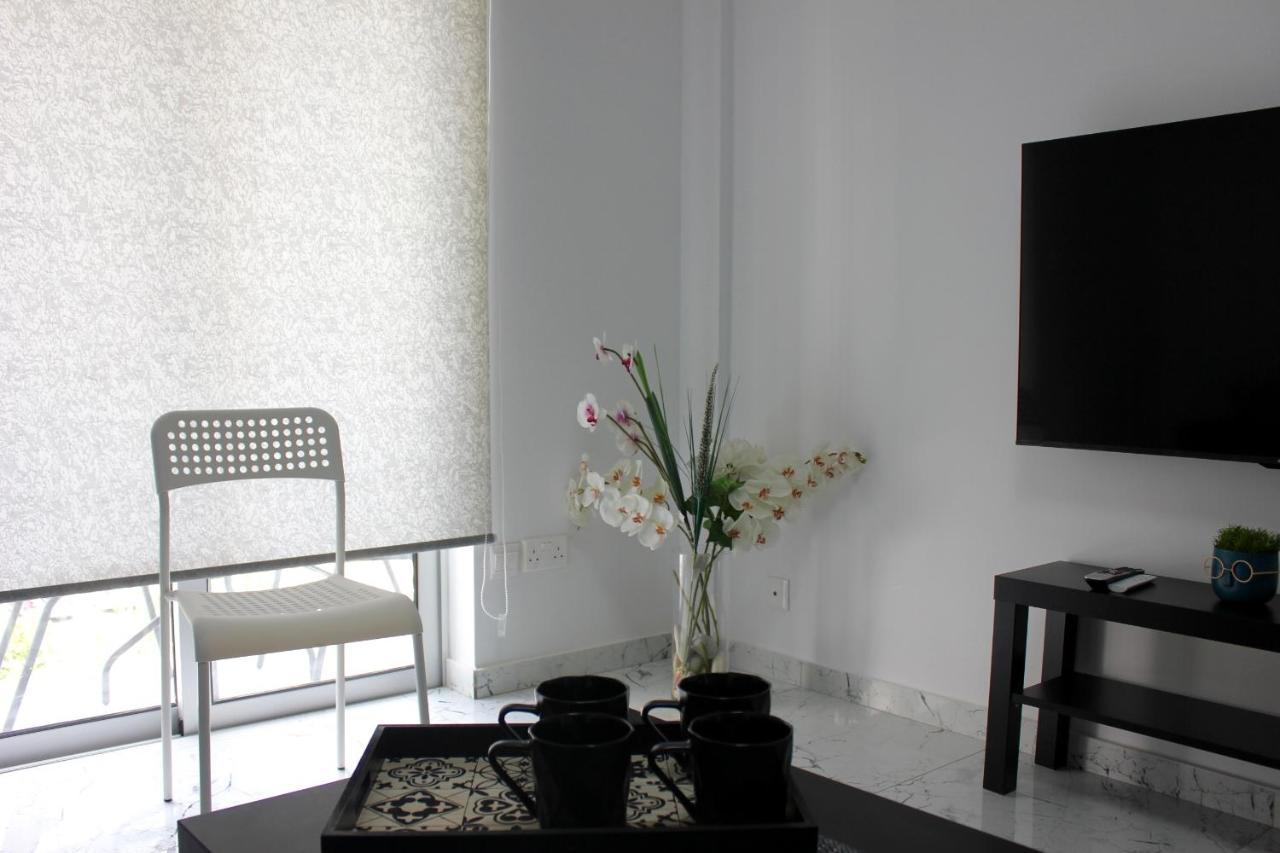 Amalia Residences ニコシア エクステリア 写真