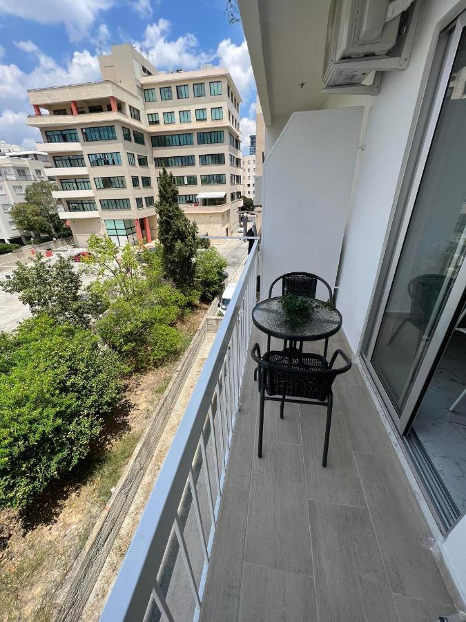Amalia Residences ニコシア エクステリア 写真